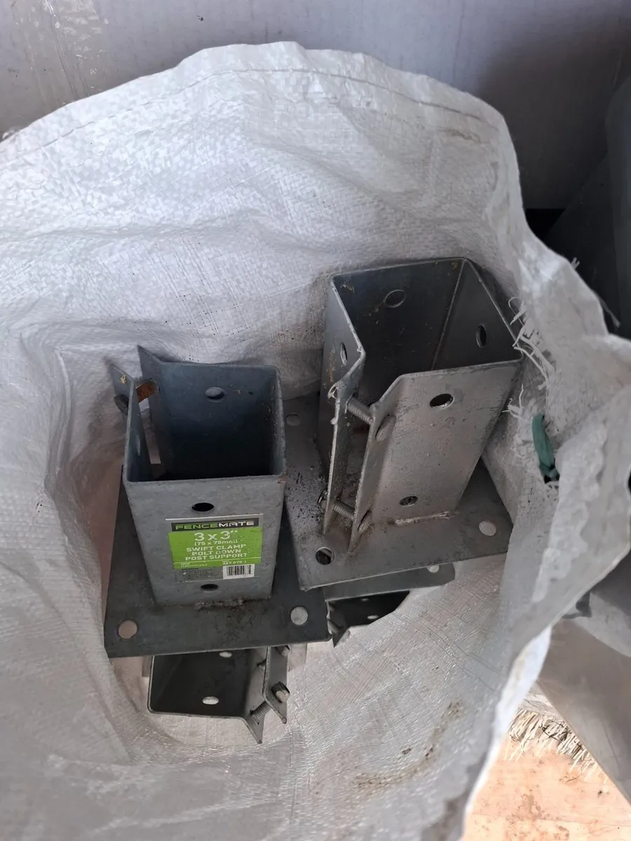 Bolts for decking - Image 1