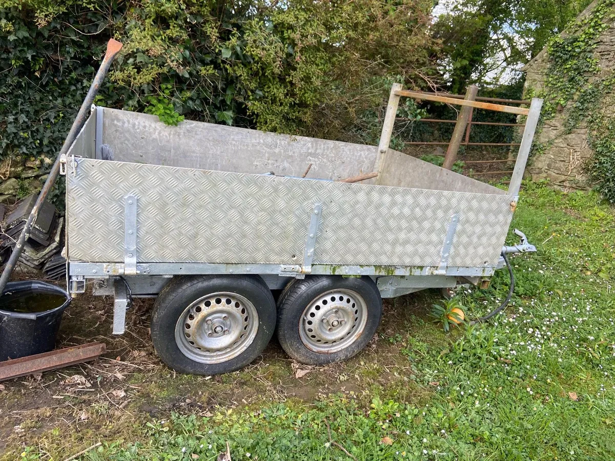 Tipping trailer for car van - Image 1