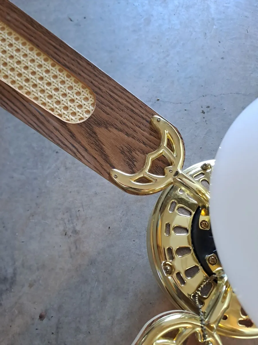 Ceiling fan with light - Image 2