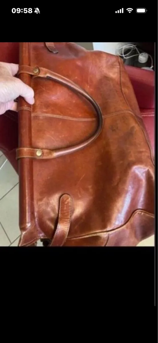 Very Large Quality Leather Hold All - Image 2