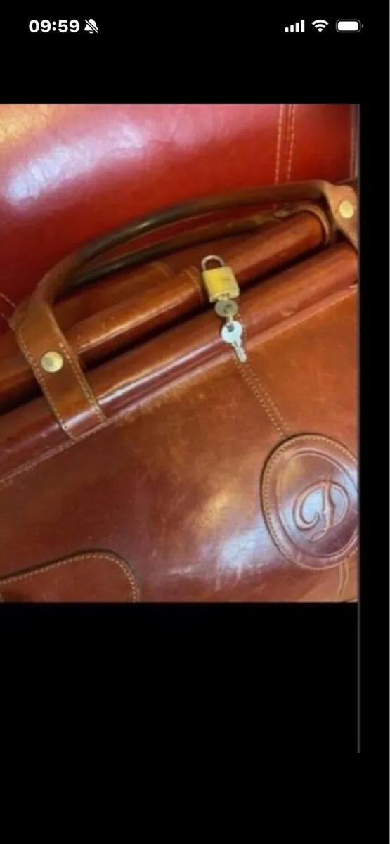 Very Large Quality Leather Hold All - Image 3