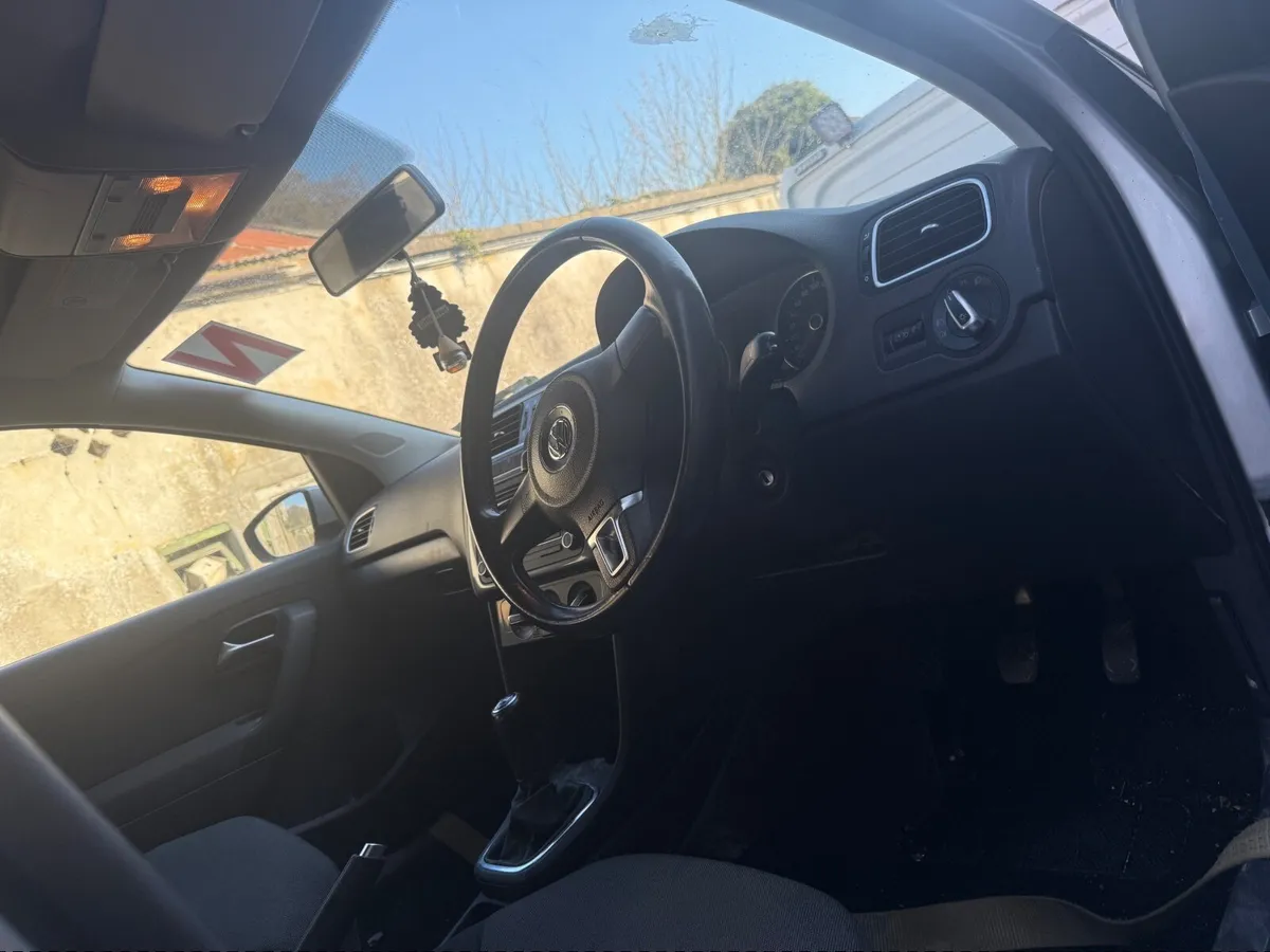 Vw polo 1.6 diesel Breaking - Image 2