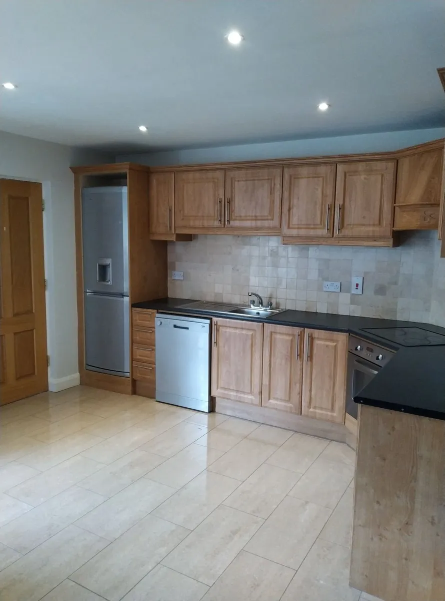 Built in Kitchen - Image 1