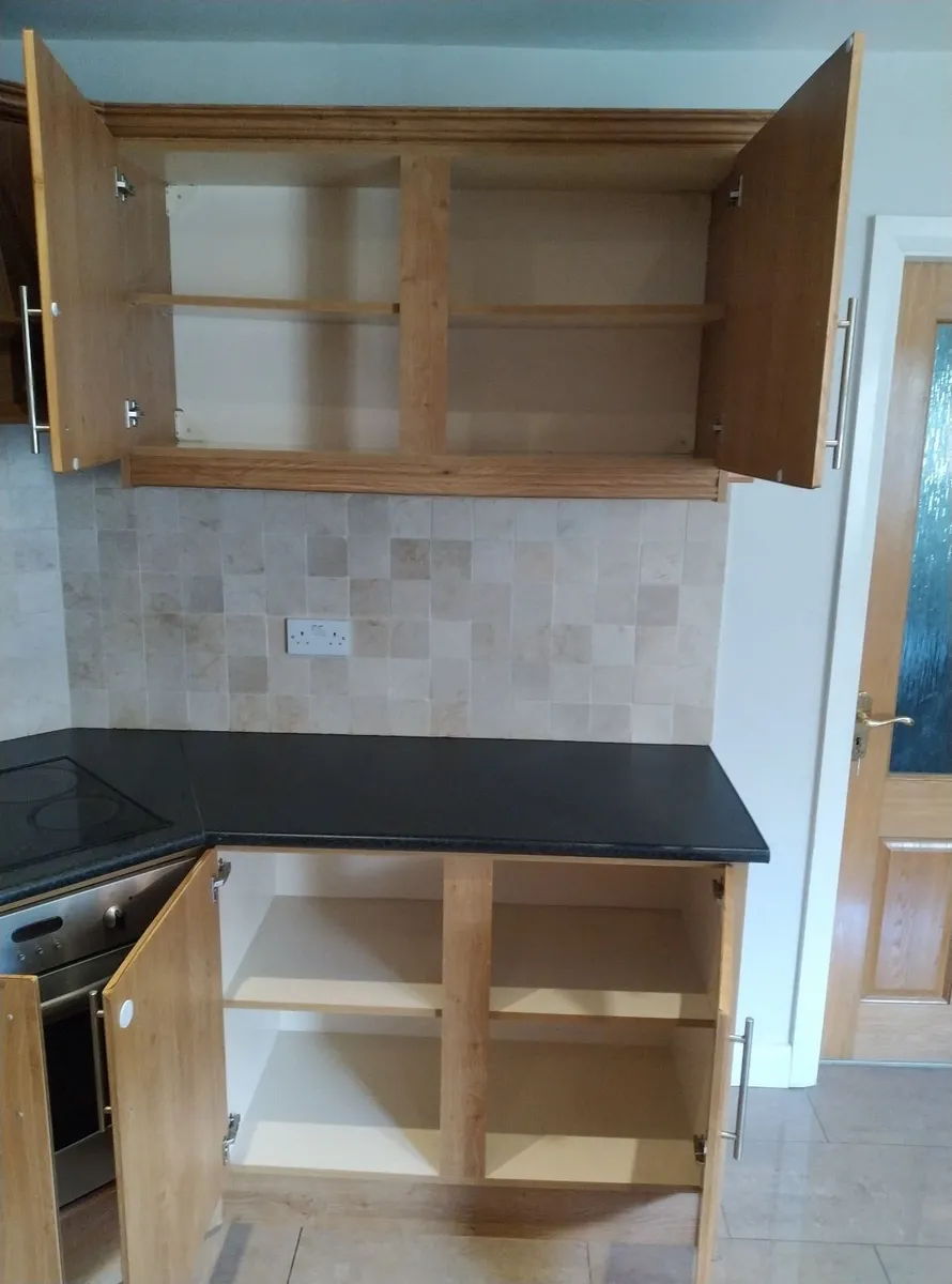Built in Kitchen - Image 4