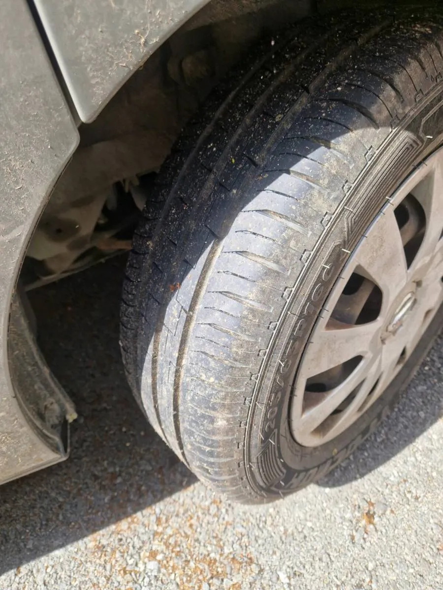 Nissan NV300 - Image 4