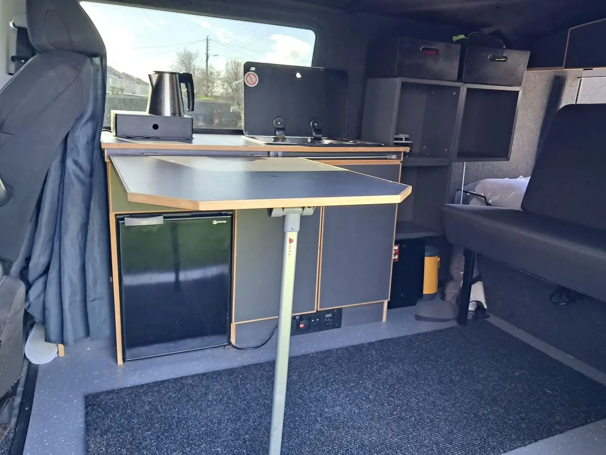 Vw camper van - Image 4
