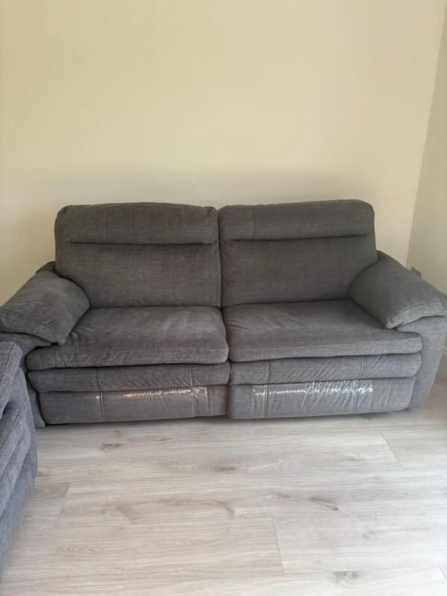 Two piece couch - Image 1