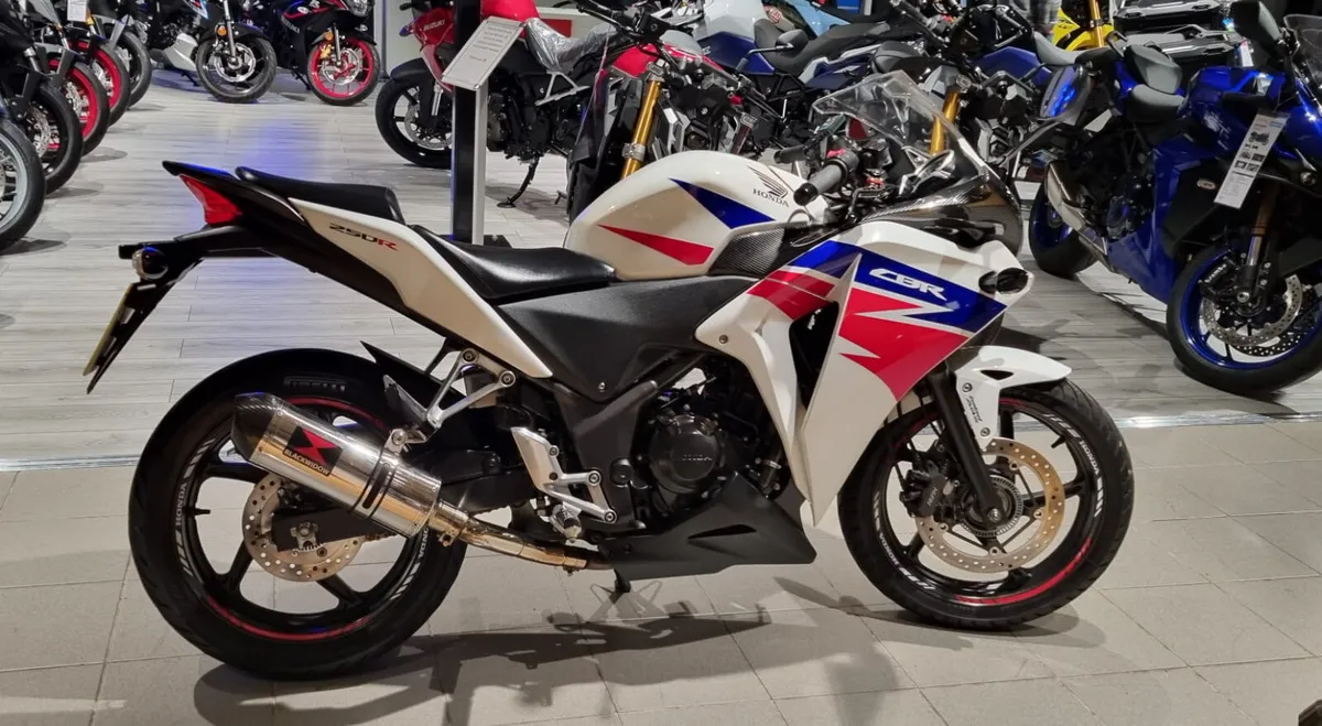 Honda CBR250 - Image 1