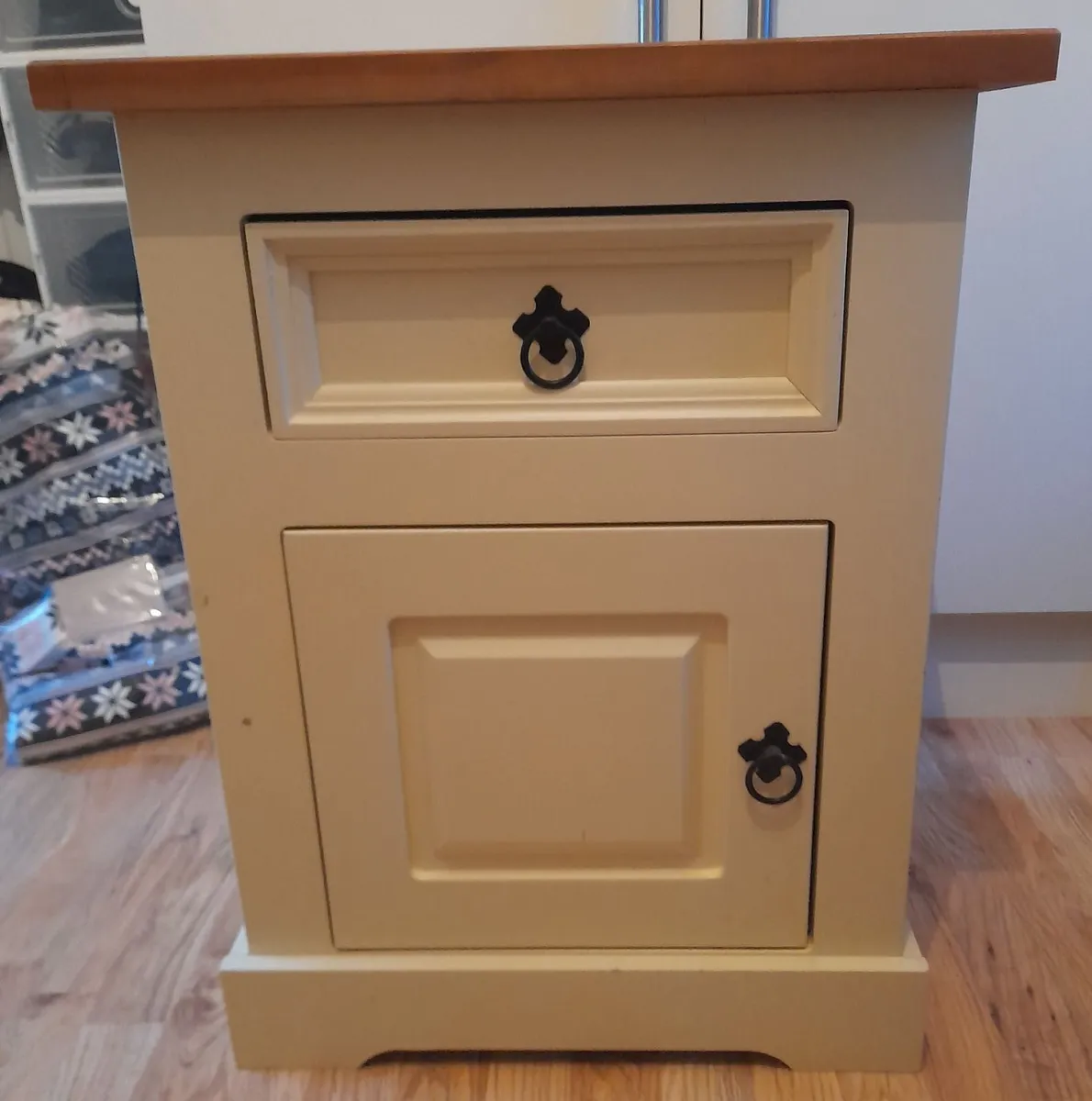 Bedside locker - Image 1