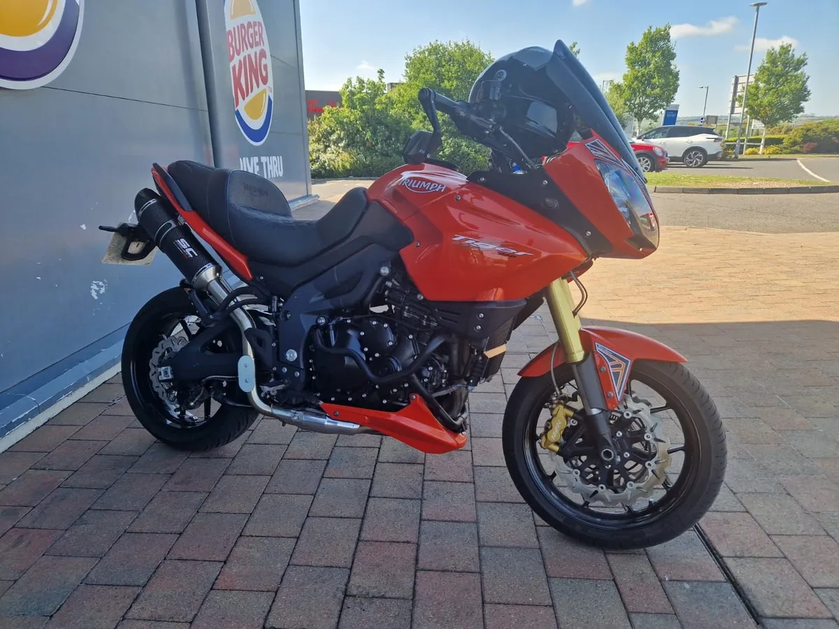 Triumph tiger 1050 - Image 1