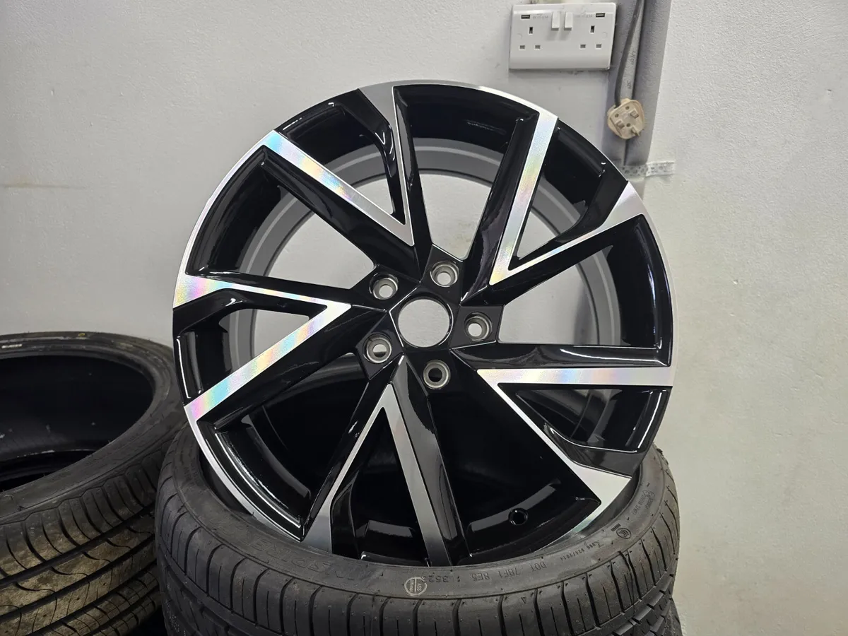 18" 19" Skoda Vega Style - Image 1