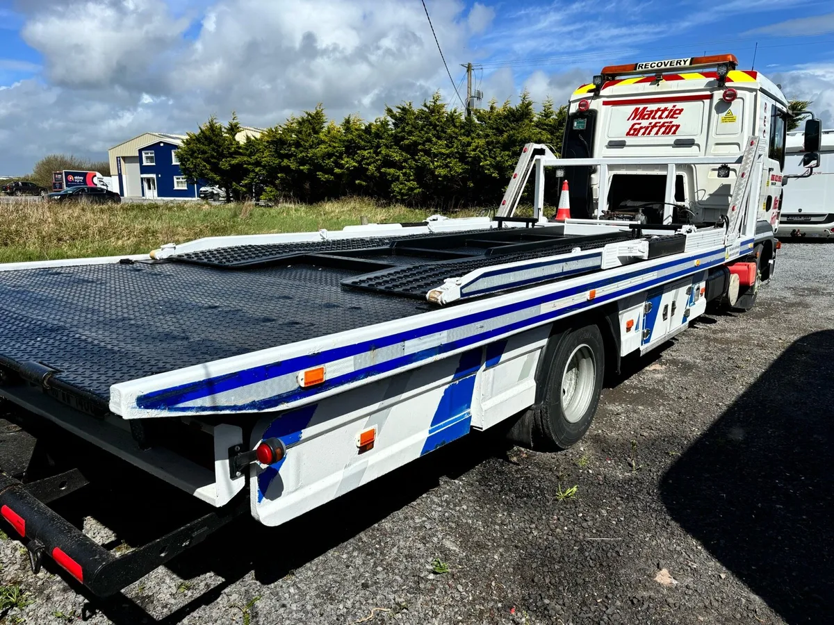 Twin Deck Man Recovery Truck TGL 12.210 - Image 3