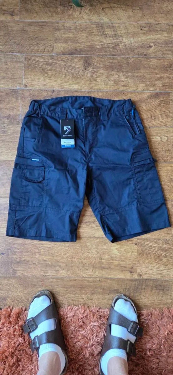Mens Portwest Work Shorts size 36 - Image 1