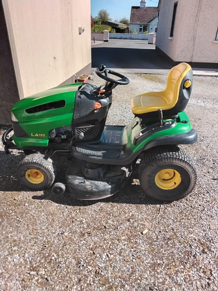 John deere ride on - Image 1