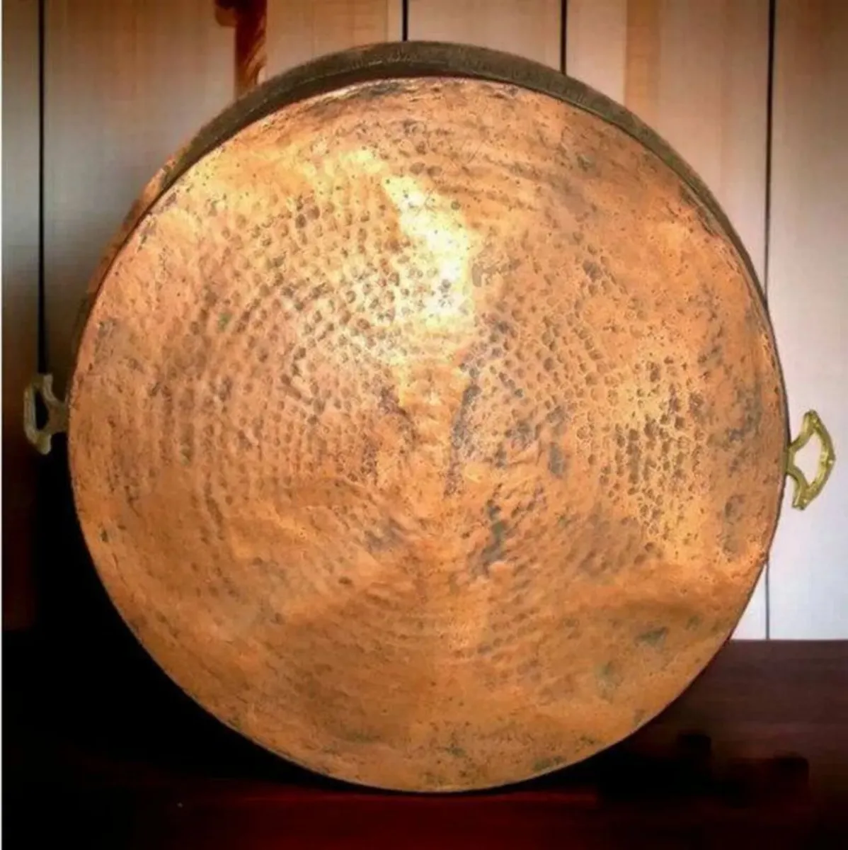 Large Vintage Copper Pan with Brass Handles - Image 2