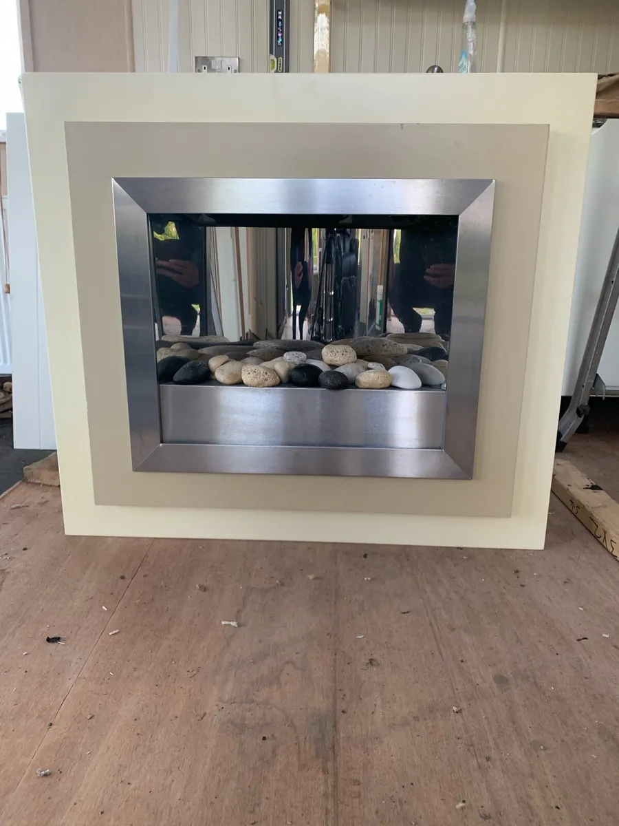 2 hall chairs electric fire barstool - Image 4