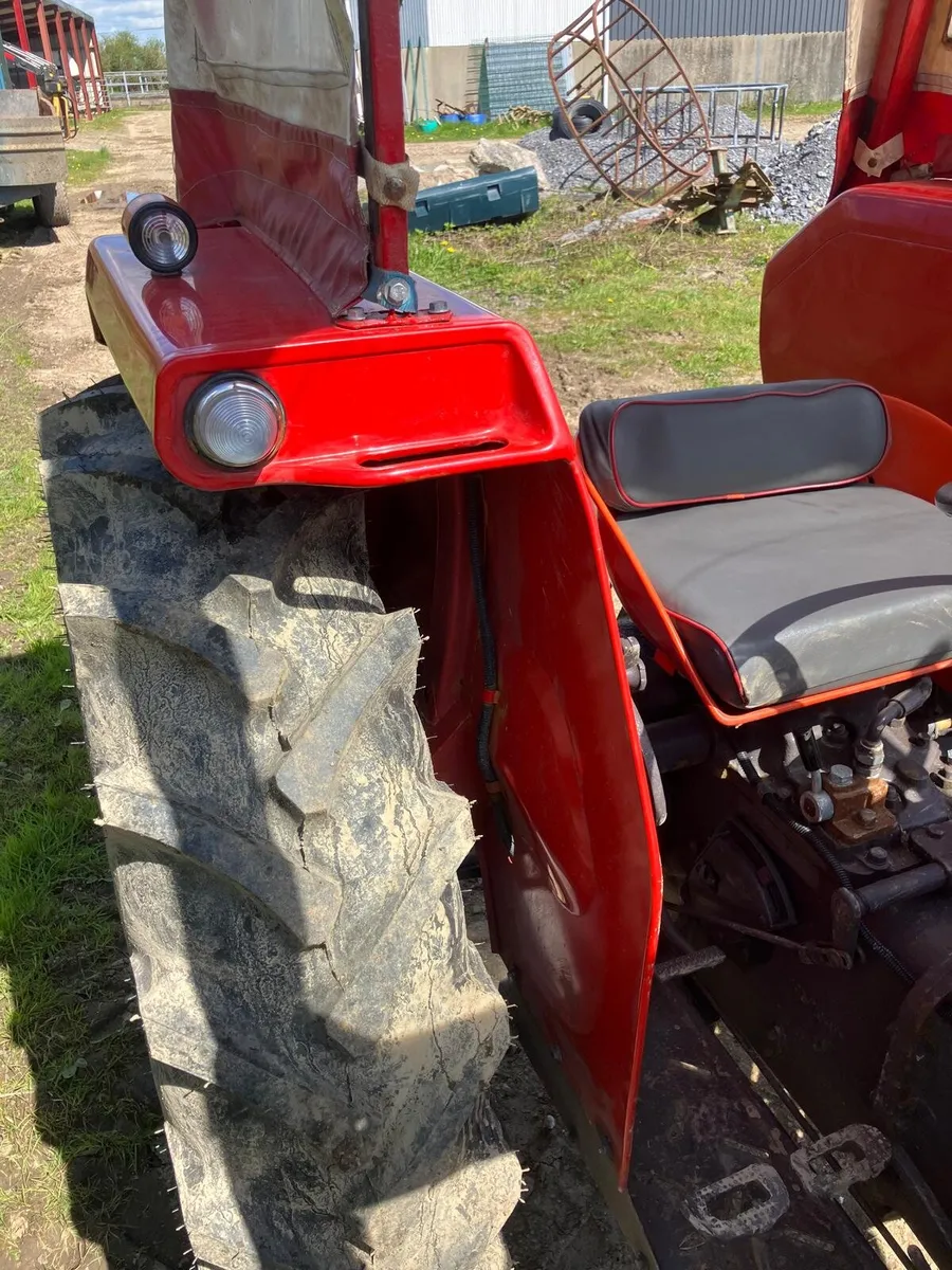 Massey ferguson cab + muguards - Image 2