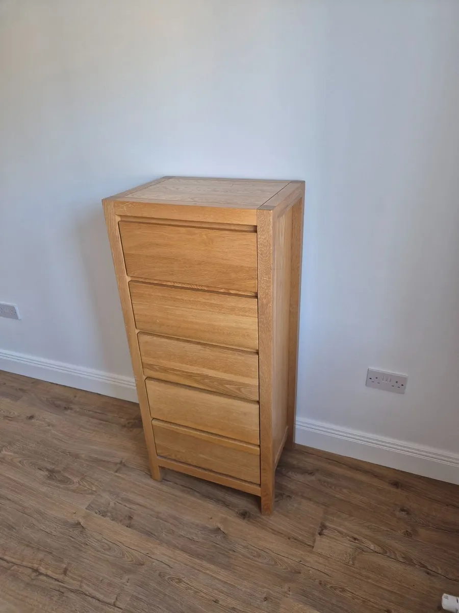 Chest of drawers - Image 1