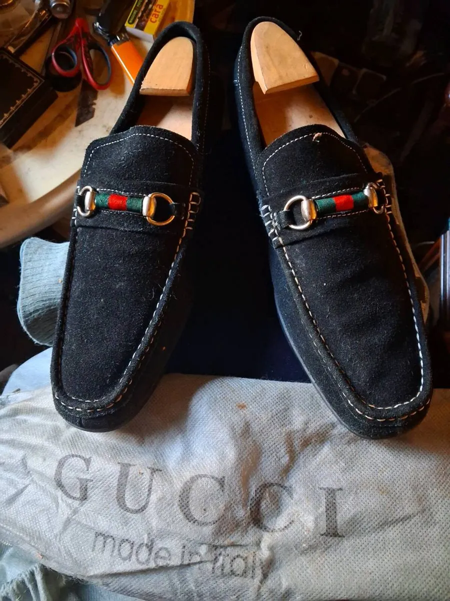 Nice collection of rings and and other gold pieces - Image 1