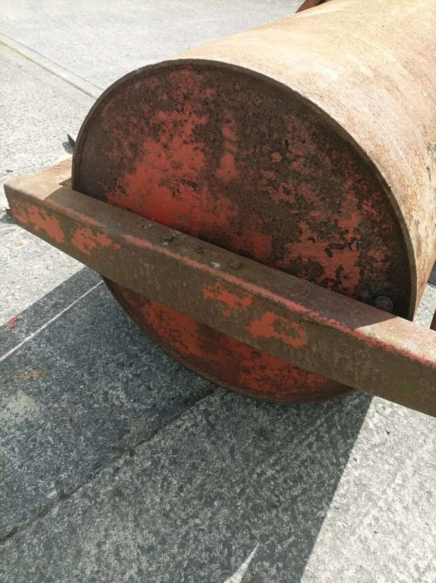 8 foot water roller - Image 3