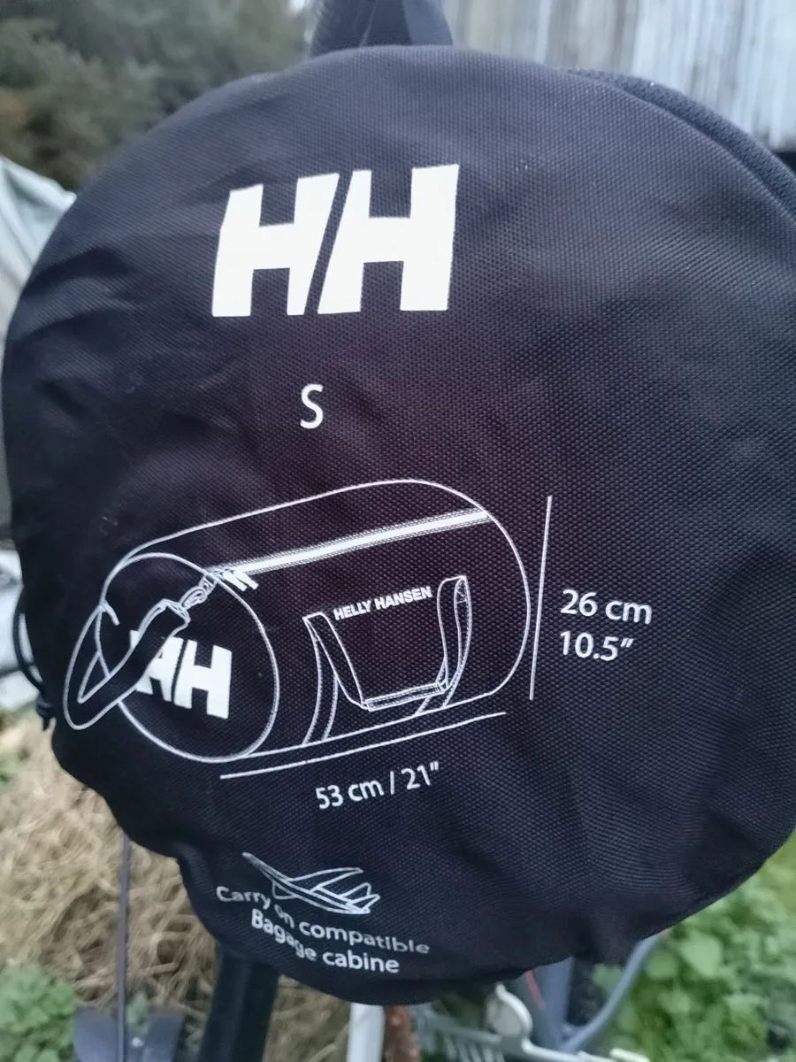 Packable duffle bag - Image 1