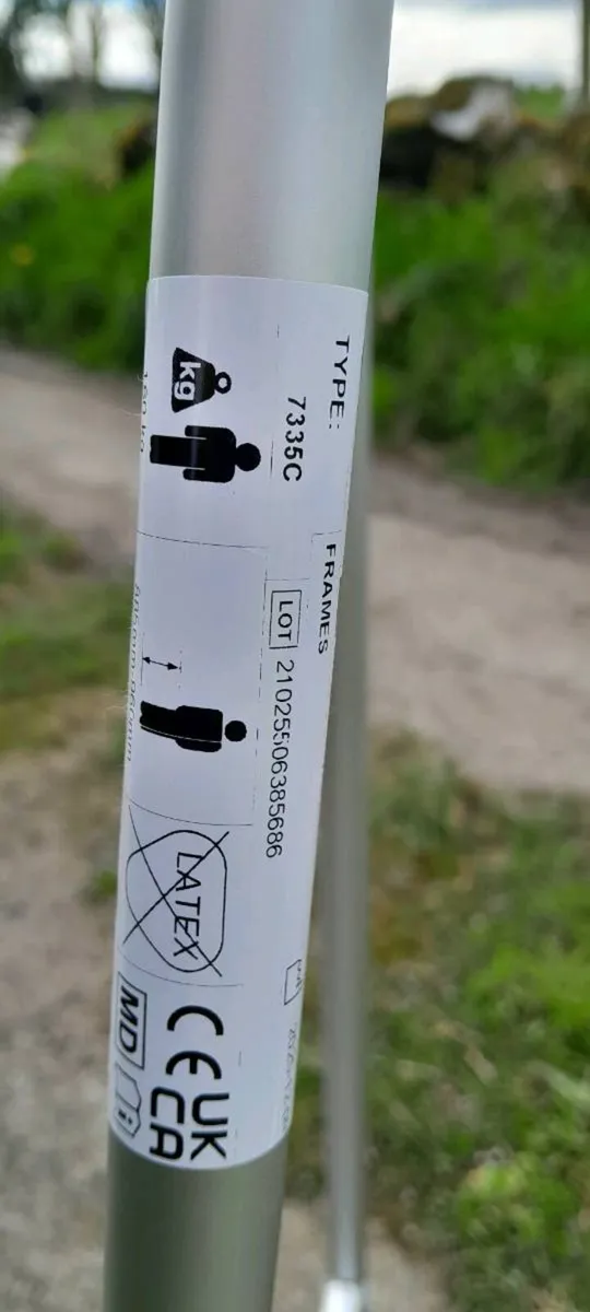 Walking frame - Image 2