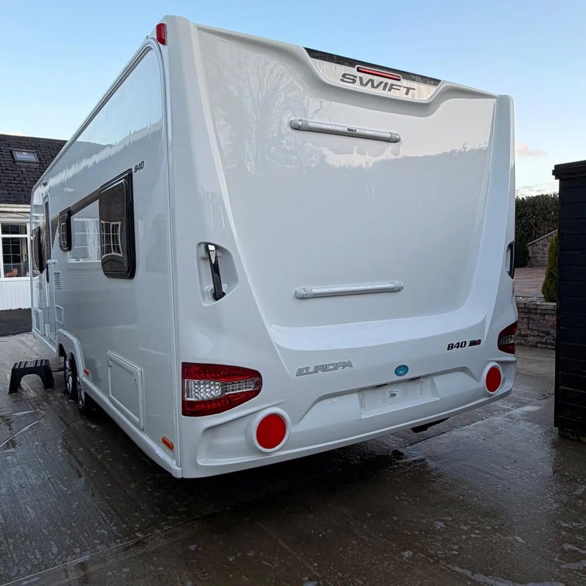 Swift Europa 840/6 TX **8FT Wide** Air Awning - Image 3