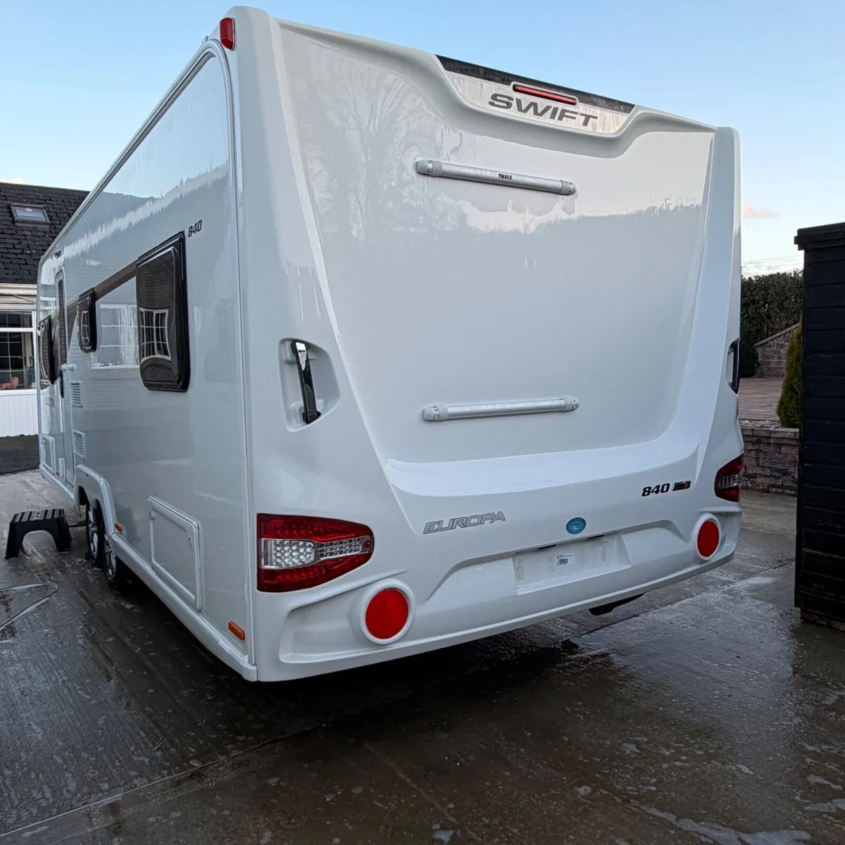 Swift Europa 840/6 TX **8FT Wide** Air Awning - Image 4