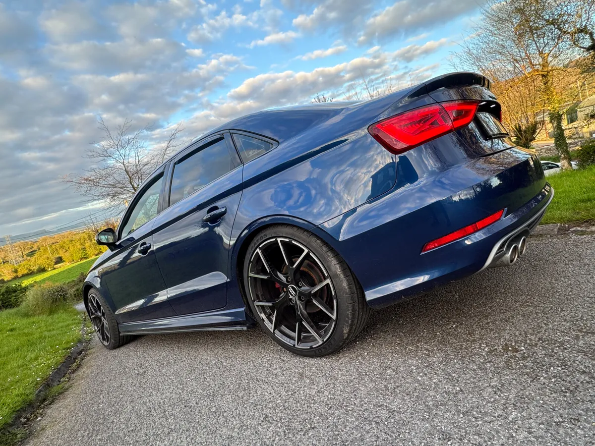 Tinted wind deflectors 2 & 4 piece sets