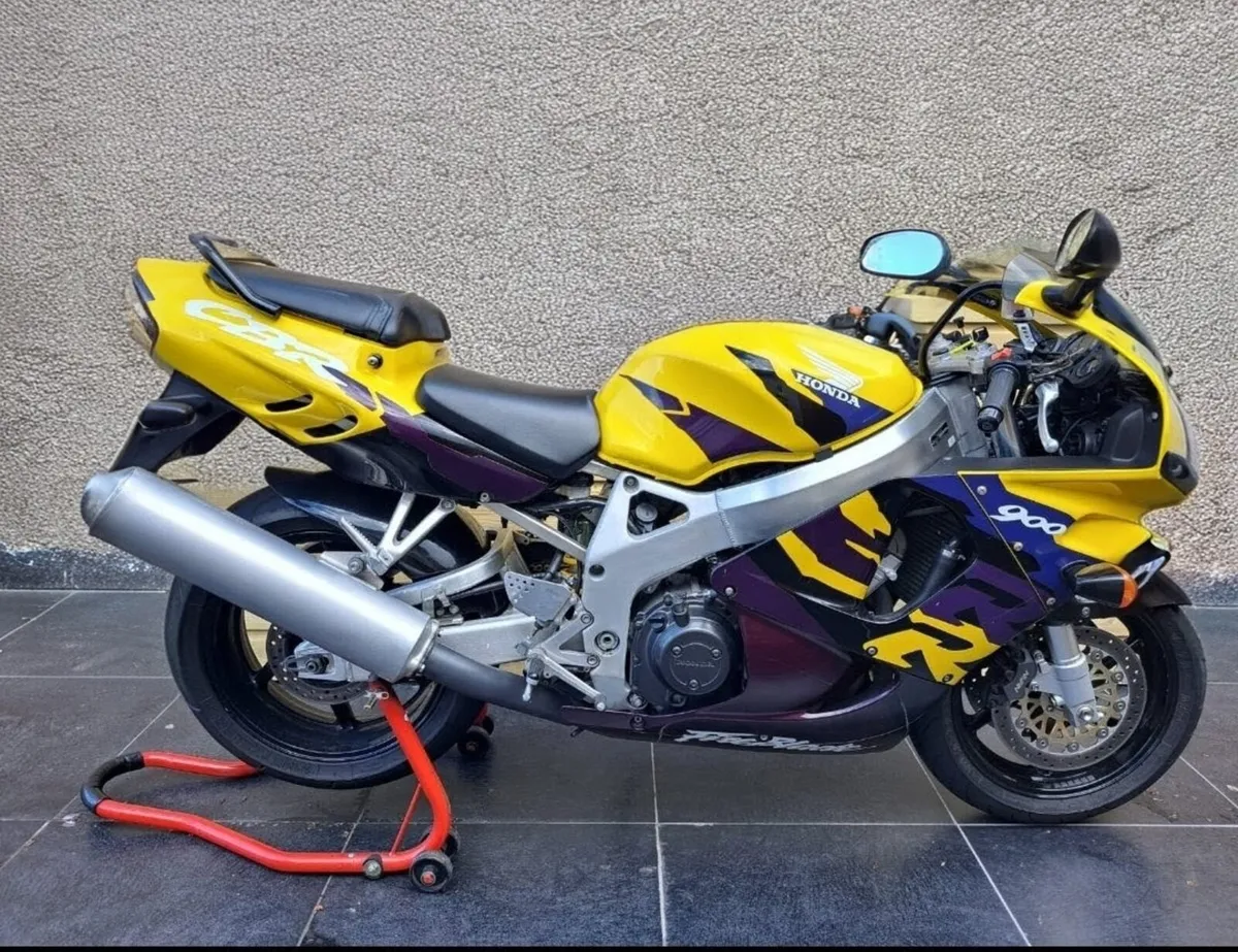 Honda Fireblade - Image 1