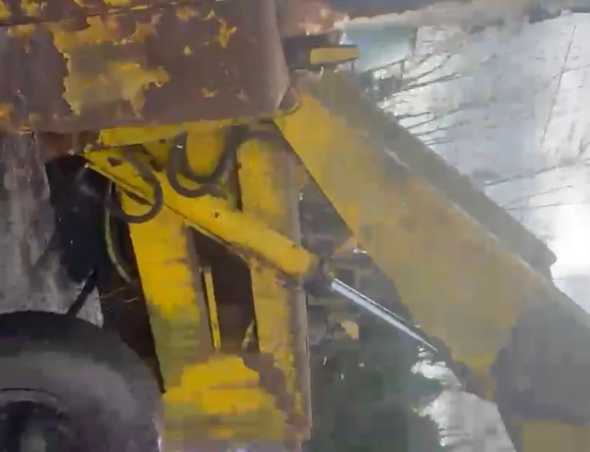Tractor - Image 3