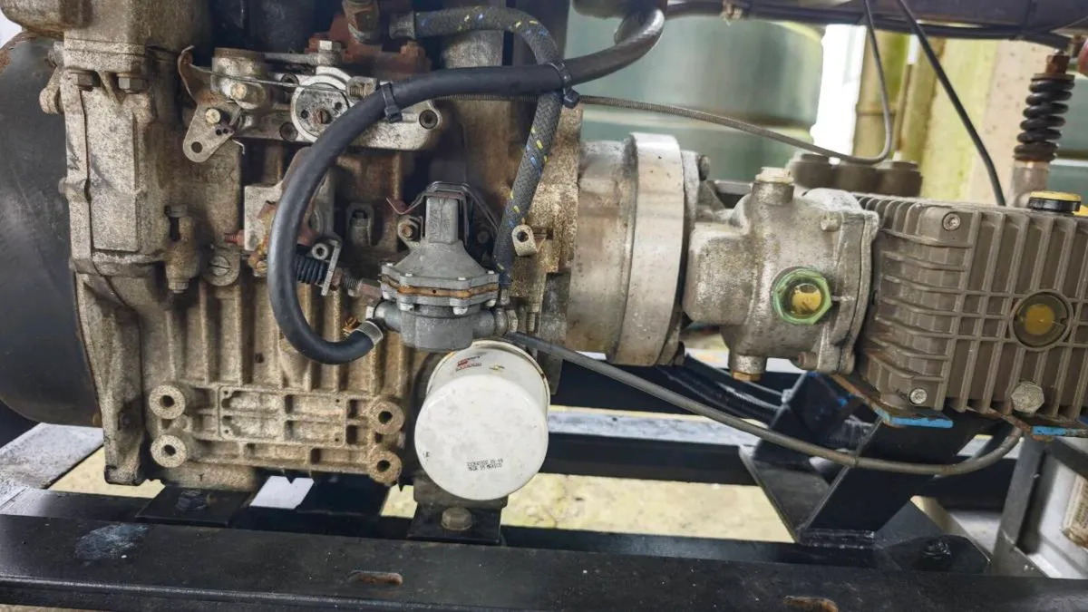 Two cylinder diesel power washer - Image 2