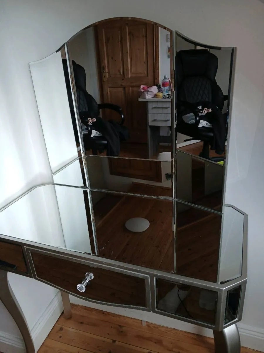 Dressing table - Image 4