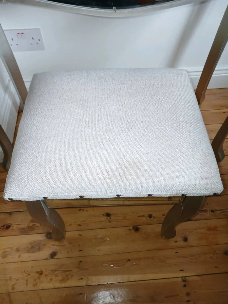 Dressing table - Image 2