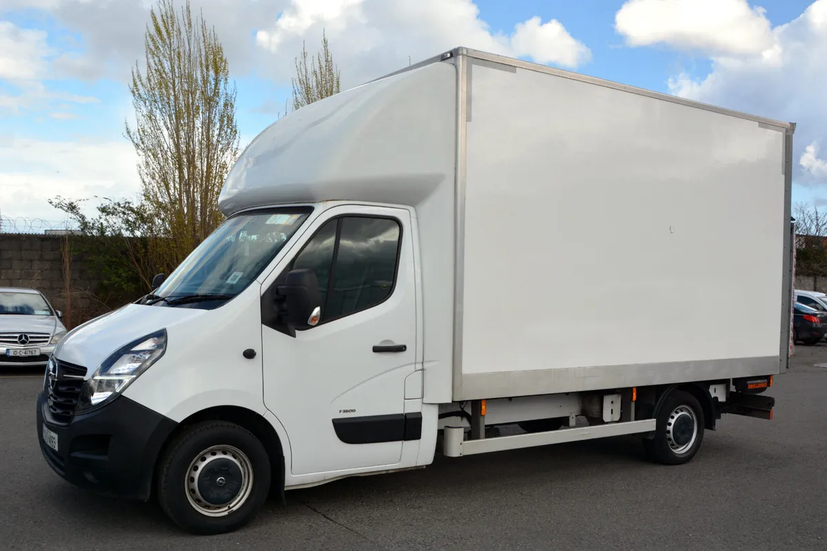 Opel Movano Luton Box & Tail Lift - Image 1