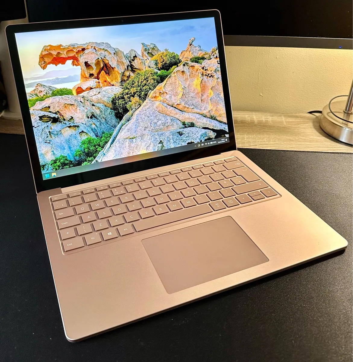 Microsoft Surface Laptop 3 13.5” i7 16GB/256GB - Image 1