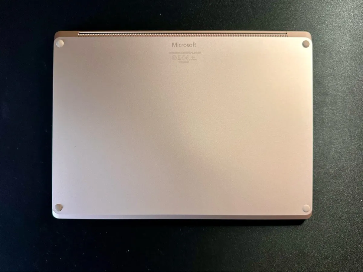 Microsoft Surface Laptop 3 13.5” i7 16GB/256GB - Image 4