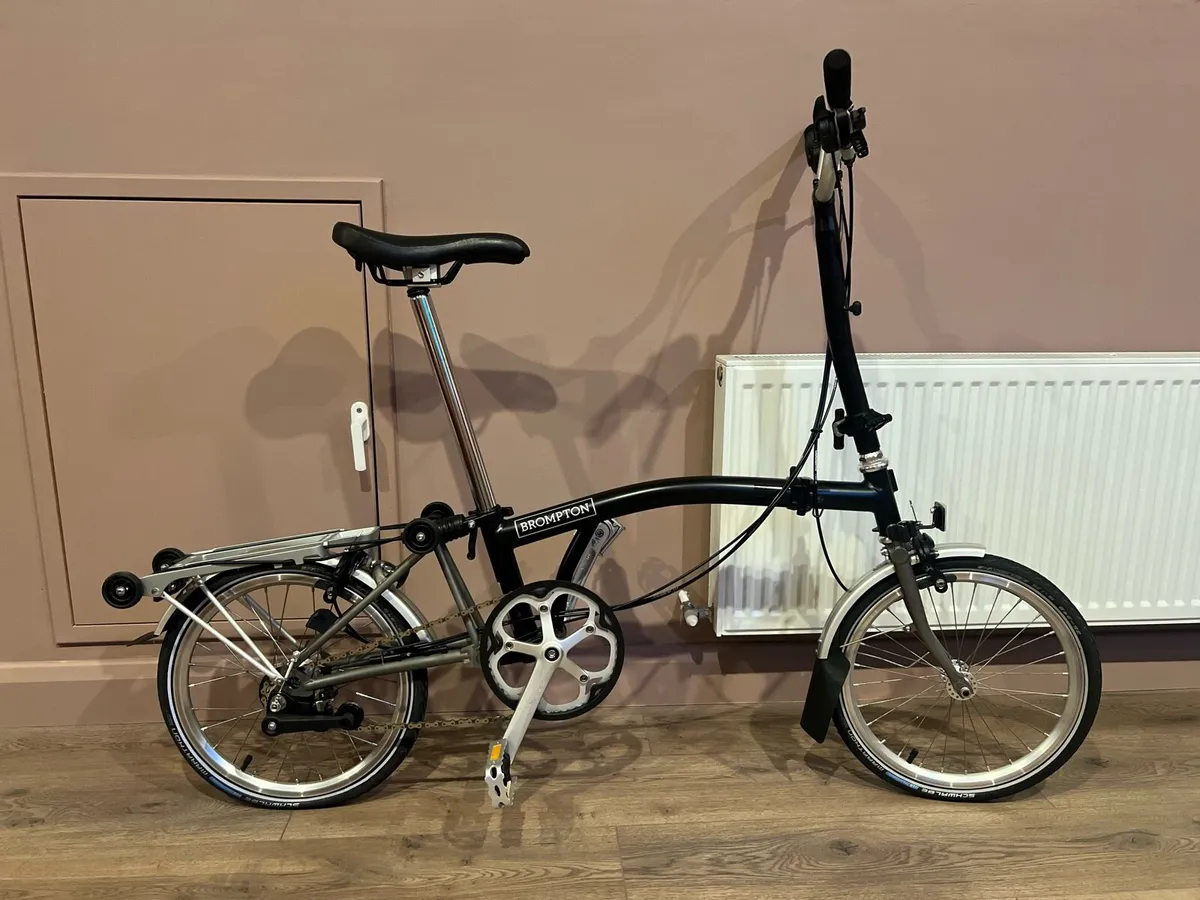 Brompton M6R Folding Bike 6 Speeds - Excellent - Image 2