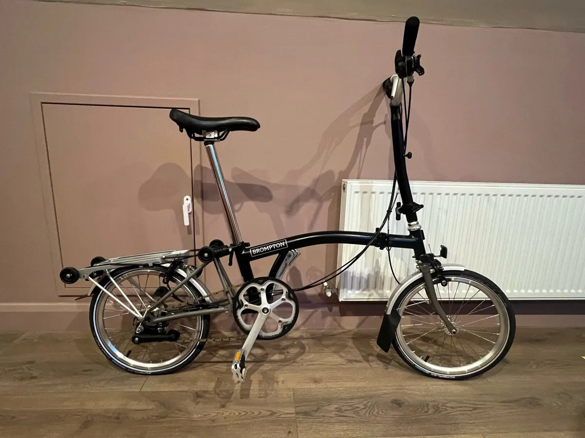 Brompton M6R Folding Bike 6 Speeds - Excellent - Image 3