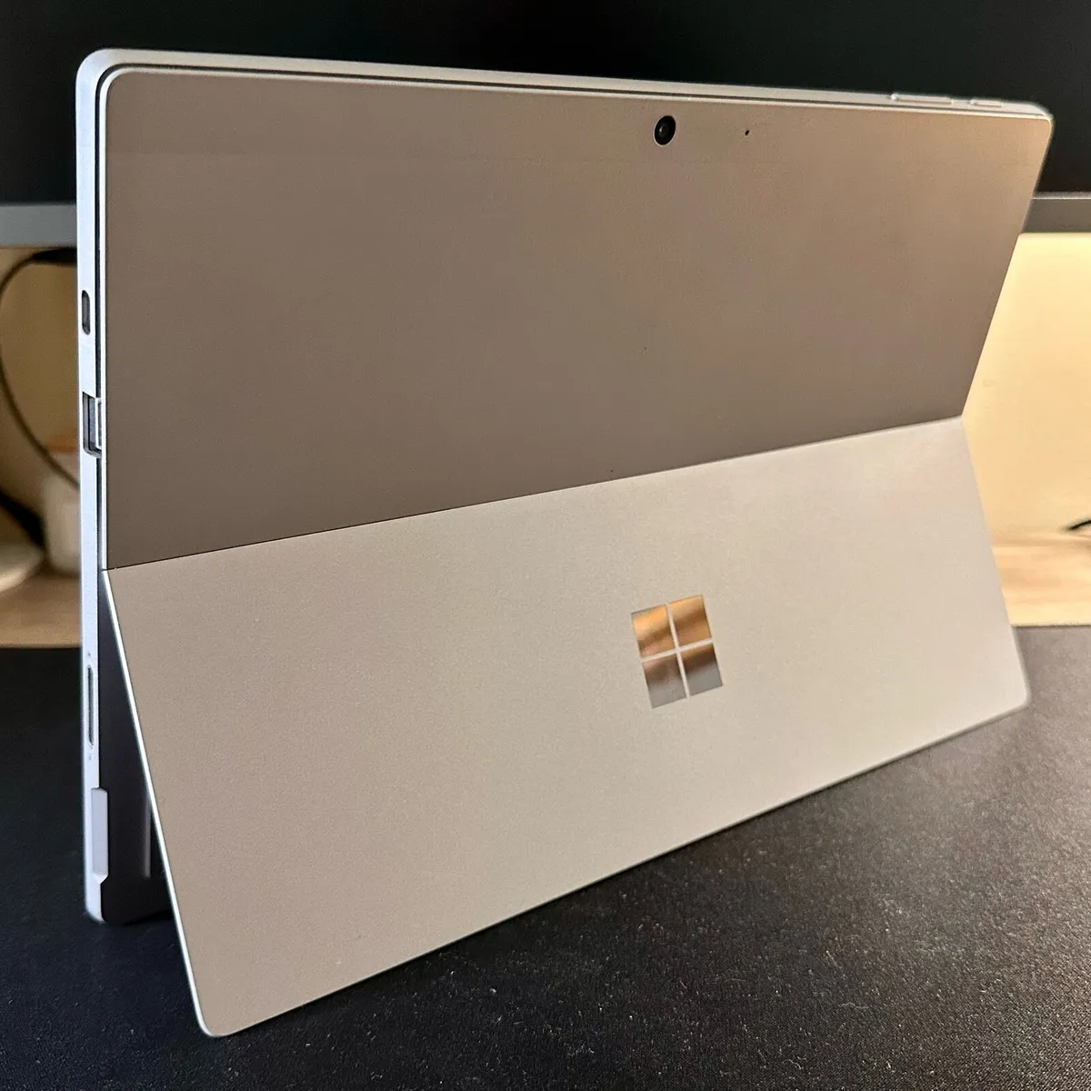 Surface Pro 7+ i5 8GB RAM 128GB SSD - Image 1