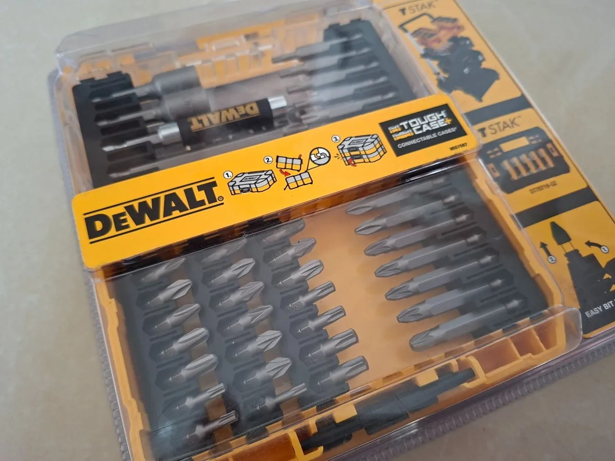 DEWALT 40 piece Screwdriving Set - Image 3
