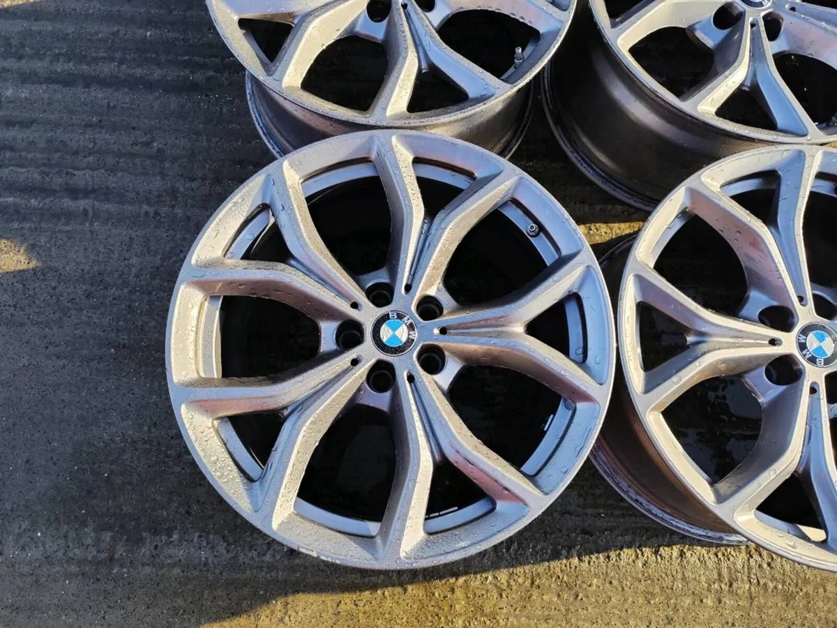 19" BMW alloy wheels - Image 2