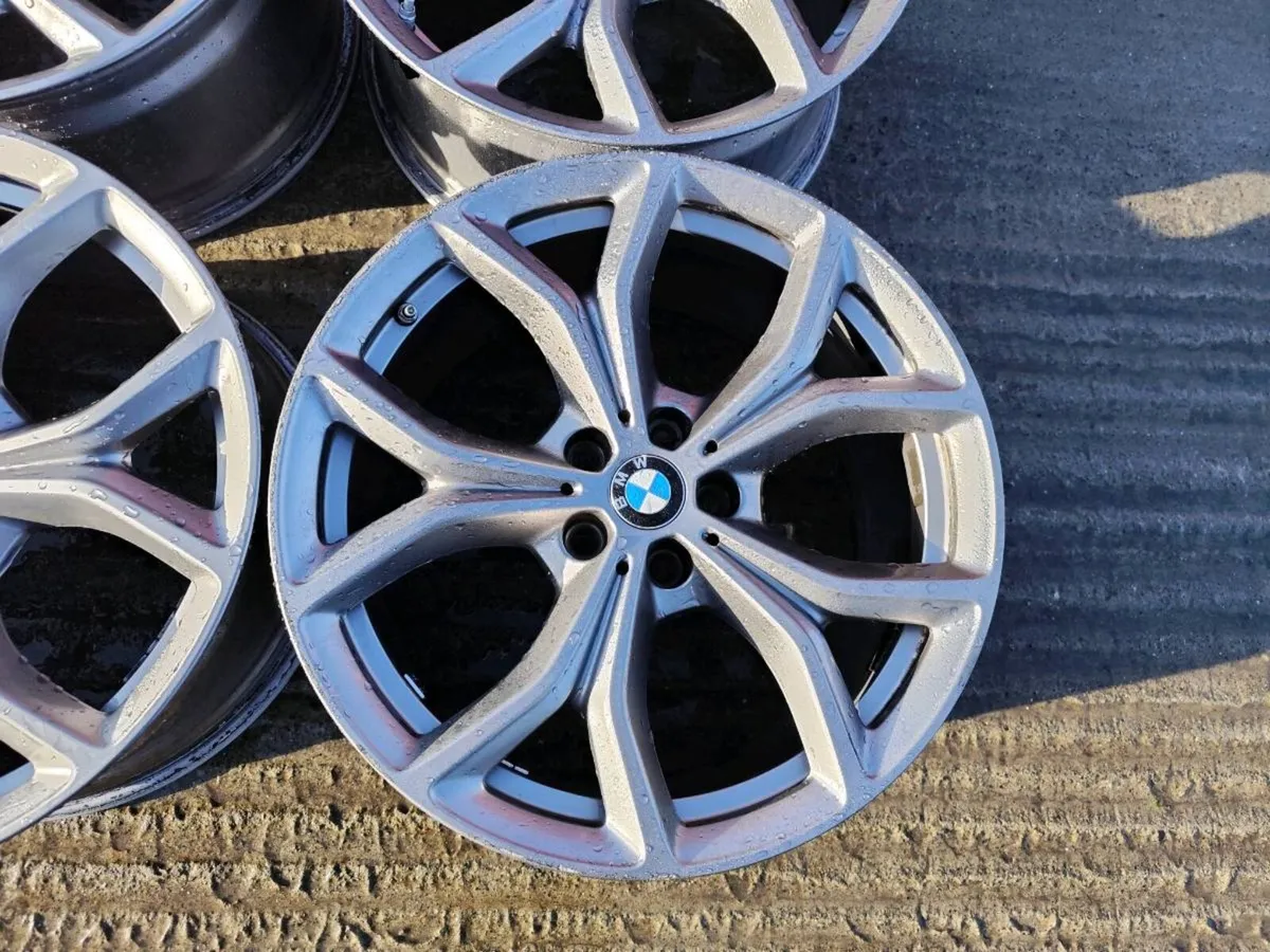19" BMW alloy wheels - Image 4
