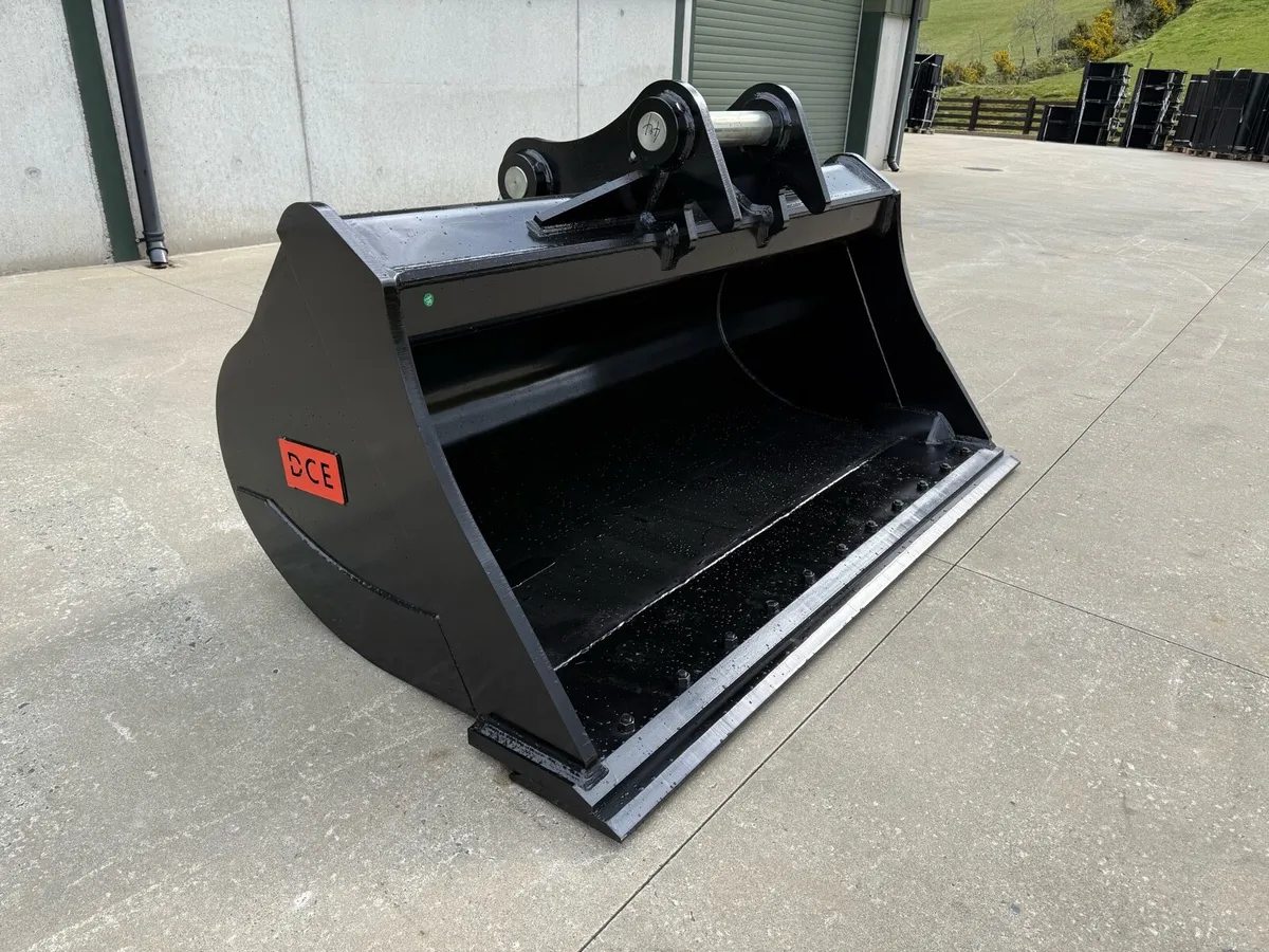 New DCE 35 ton 90 mm pin grading bucket - Image 1