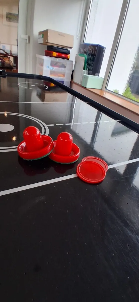 Air hockey table - Image 3