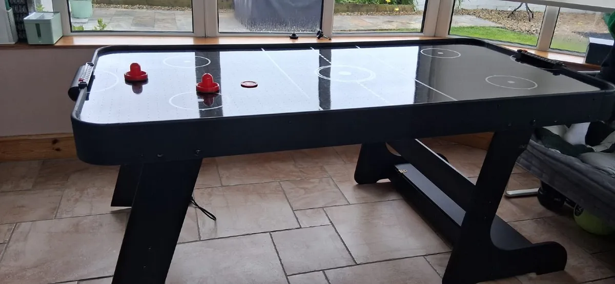 Air hockey table - Image 4