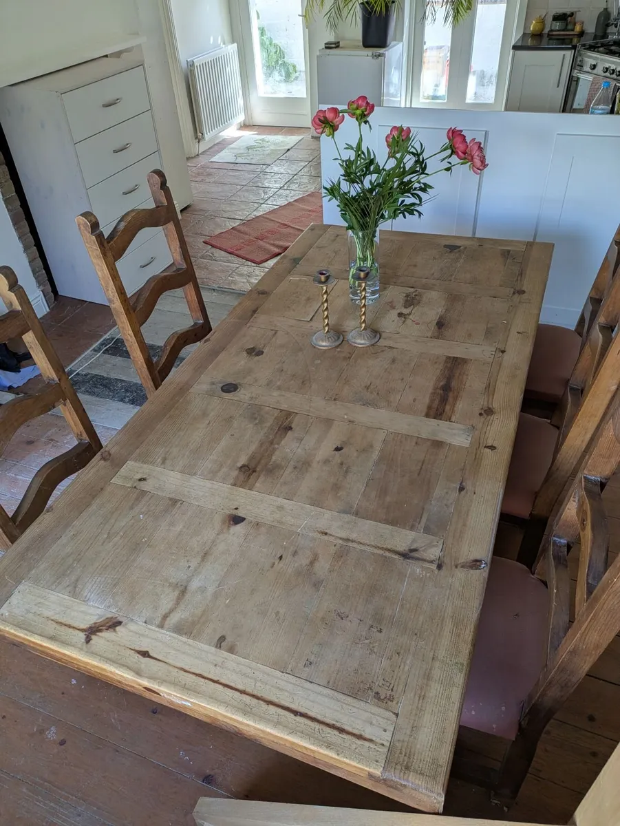 Free to collect kitchen dining table - Image 4