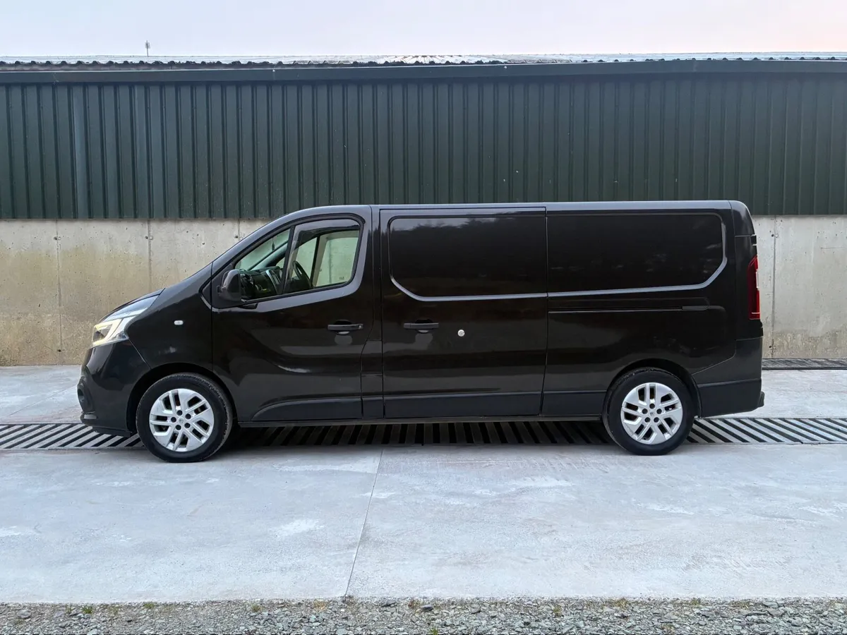Renault Trafic 2020 - Image 4