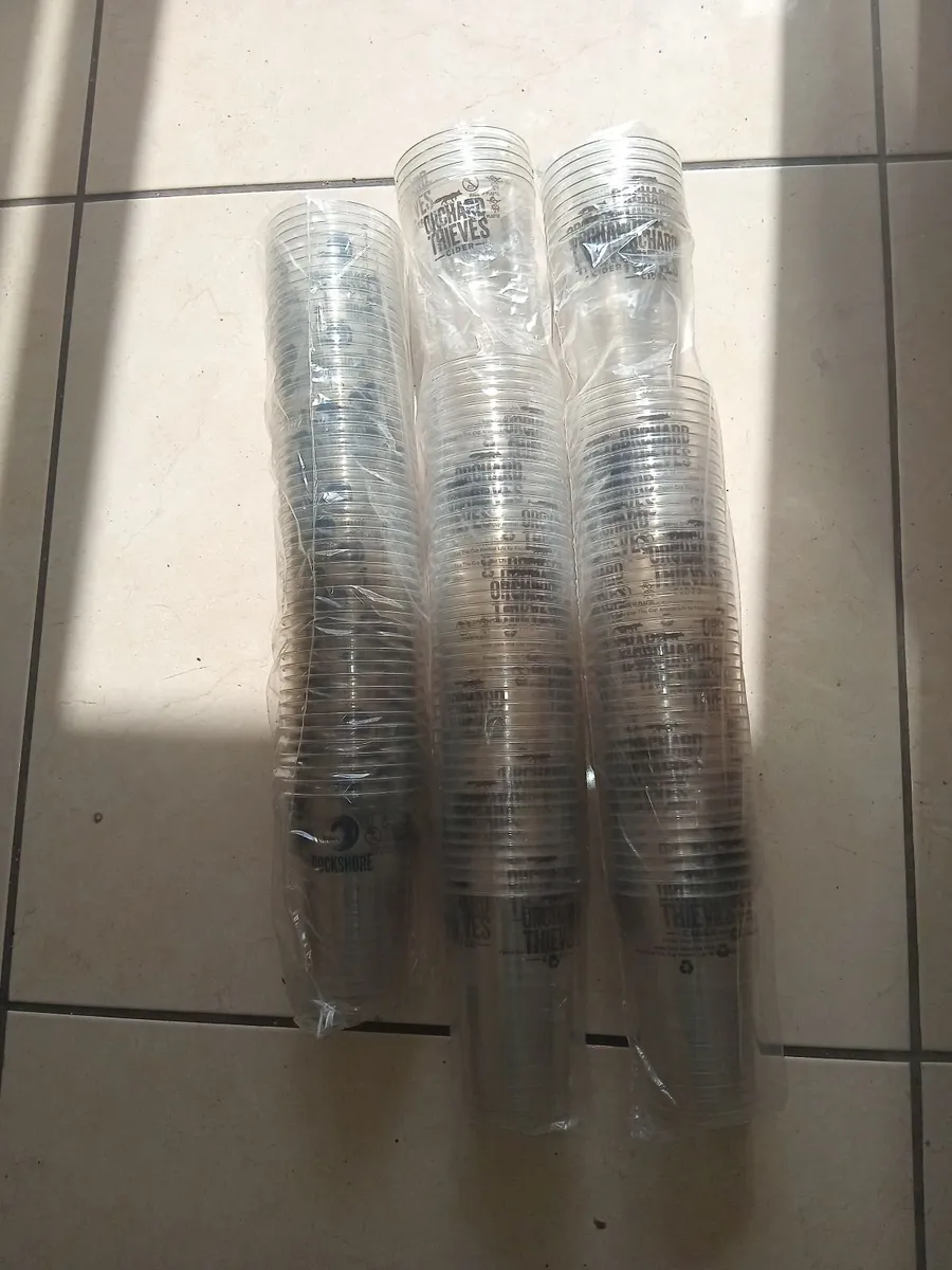55 GLASSES & 150 NEW PLASTIC PINT GLASSES - Image 3