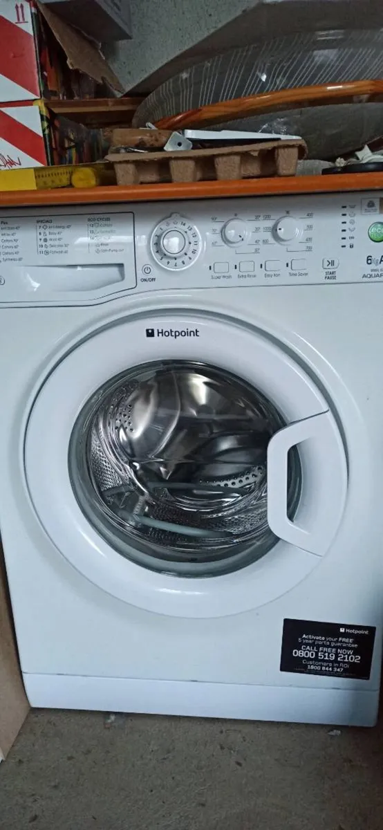 House contents fridge/freezer washing machine beds - Image 3